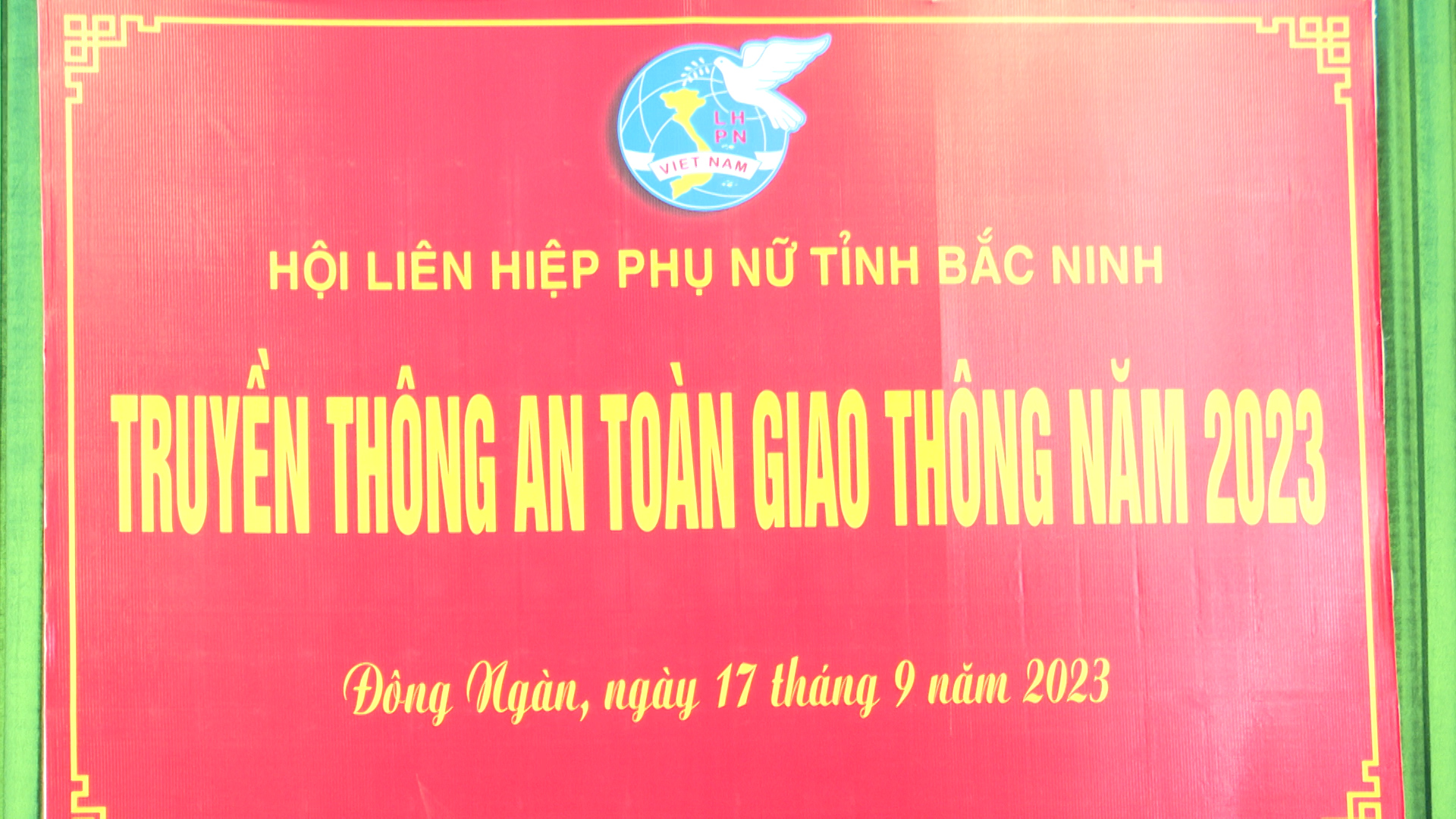 Hội LHPN Từ Sơn ra quân tuyên truyền tháng ATGT năm 2023