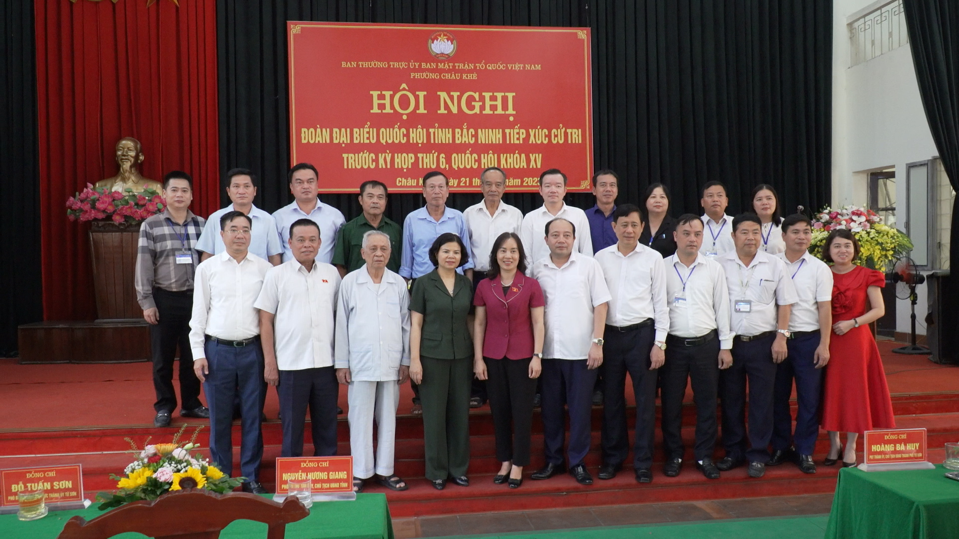 Đoàn đại biểu Quốc hội tỉnh Bắc Ninh tiếp xúc cử tri phường Châu Khê