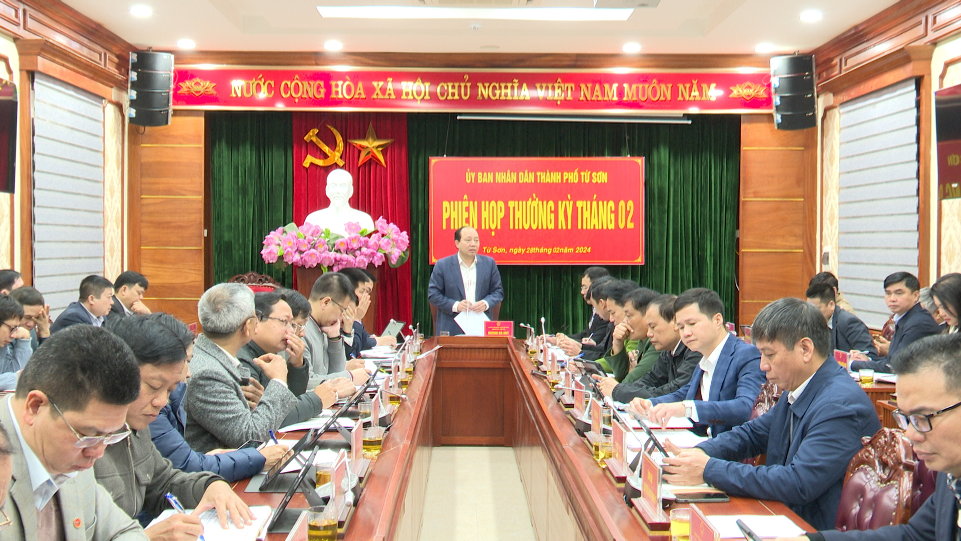 UBND thành phố Từ Sơn họp phiên thường kỳ tháng 2/2024