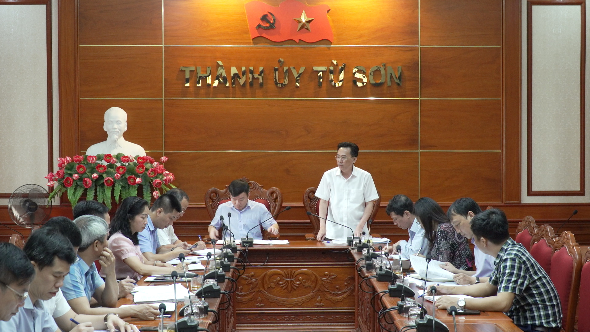Giám sát việc quán triệt triển khai thực hiện Nghị quyết số 33 - NQ/TW tại thành phố Từ Sơn