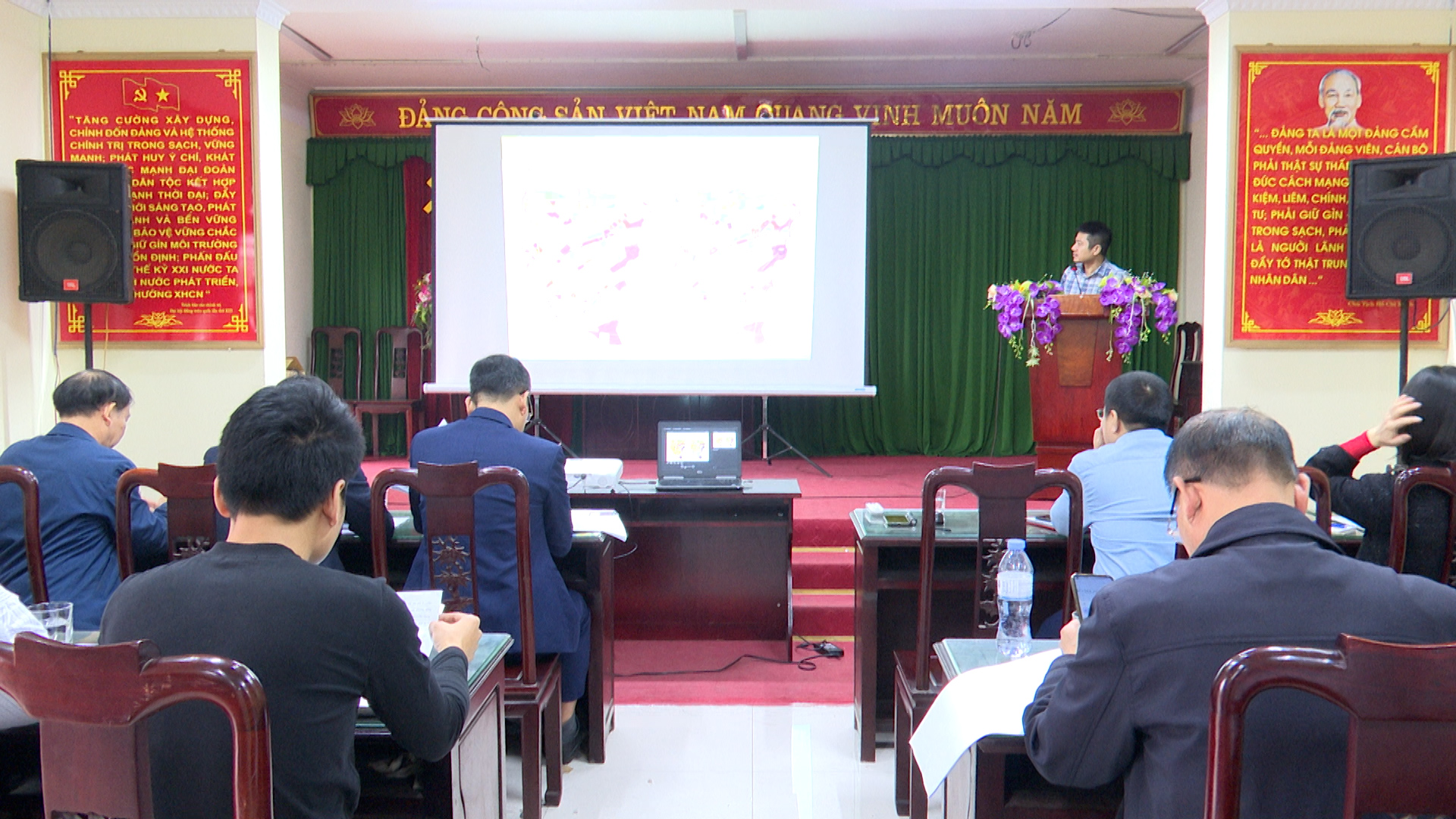 Hội nghị lấy ý kiến đóng góp vào Đồ án quy hoạch phân khu đô thị 8, tại phường Đồng Nguyên