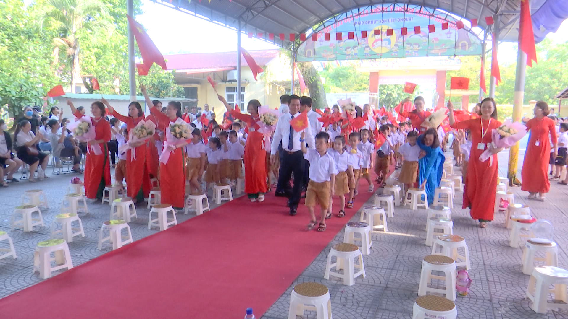 Thành phố Từ Sơn sôi nổi chào mừng kỷ niệm 42 năm Ngày NGVN (20/11/1982 - 20/11/2024)