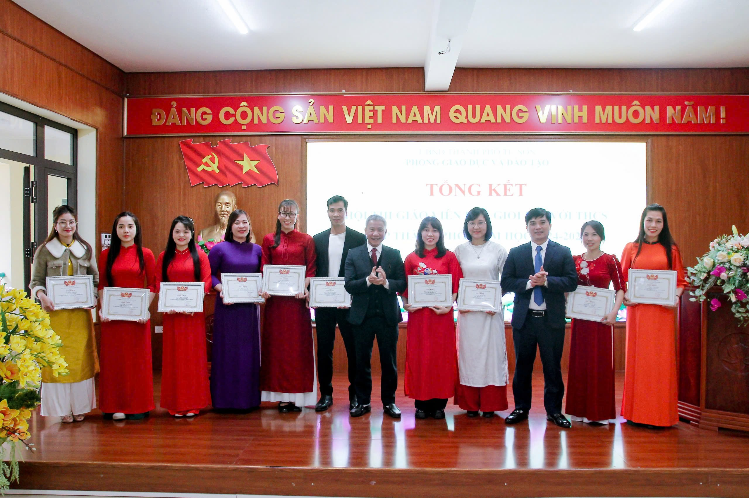 Tổng kết Hội thi giáo viên dạy giỏi THCS cấp thành phố năm học 2024-2025.